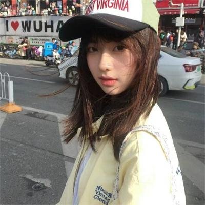 裙底春